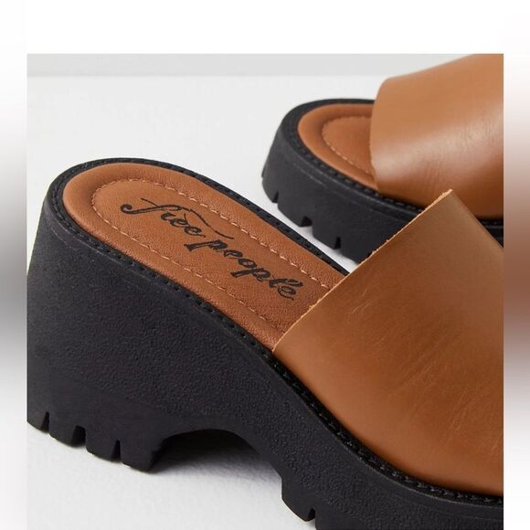 NEW Free People Winona Wedge Sz 39/9 - Picture 3 of 4